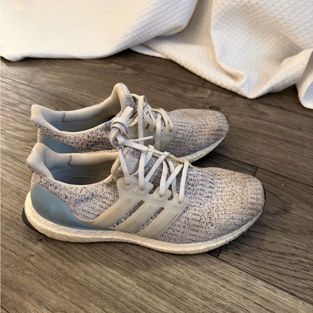 Adidas Ultraboosts 4.0 Sneakers